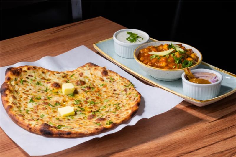 What Makes Butter Naan in Iselin, New Jersey So Delicious?